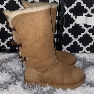 tall bailey bow uggs